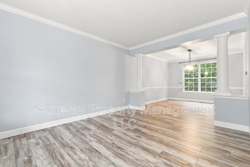 Welcome to 13 Grist Mill Court! property image