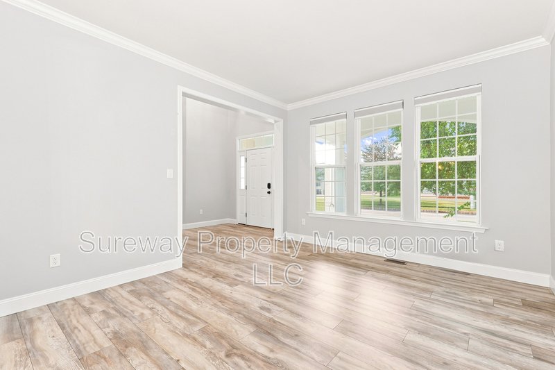 Welcome to 13 Grist Mill Court! property image