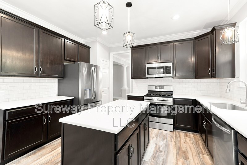 Welcome to 13 Grist Mill Court! property image