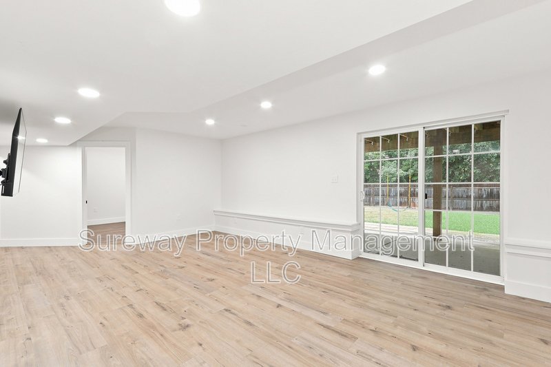 Welcome to 13 Grist Mill Court! property image