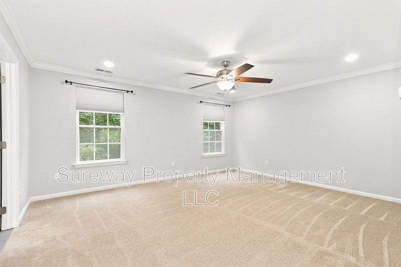 Welcome to 13 Grist Mill Court! property image