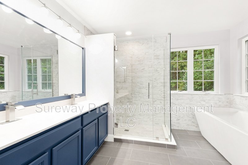 Welcome to 13 Grist Mill Court! property image