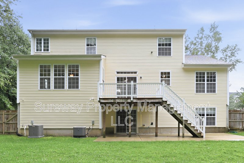 Welcome to 13 Grist Mill Court! property image