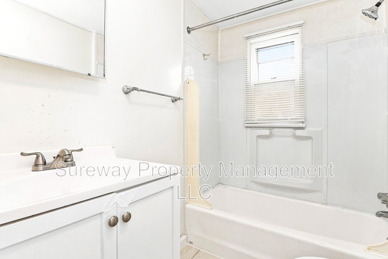 311 Green St. B property image