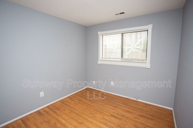 Bright property image