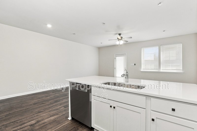 Open property image