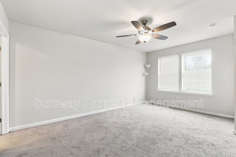 Open property image