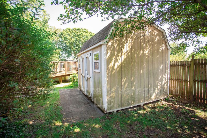 Bright property image