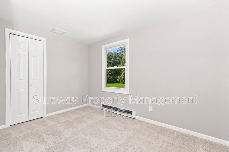 🏡 Freshly Painted, Professionally Cleaned & Move-In Ready! property image
