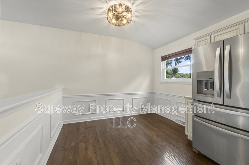 Bright property image