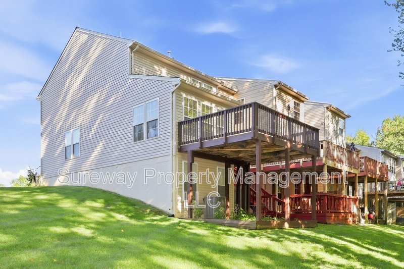 FOR RENT – 15 Guilford Pl, Burlington, NJ 08016 property image