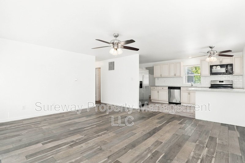 Open property image