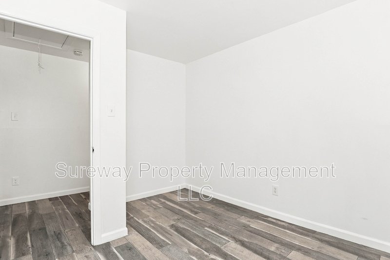 Open property image