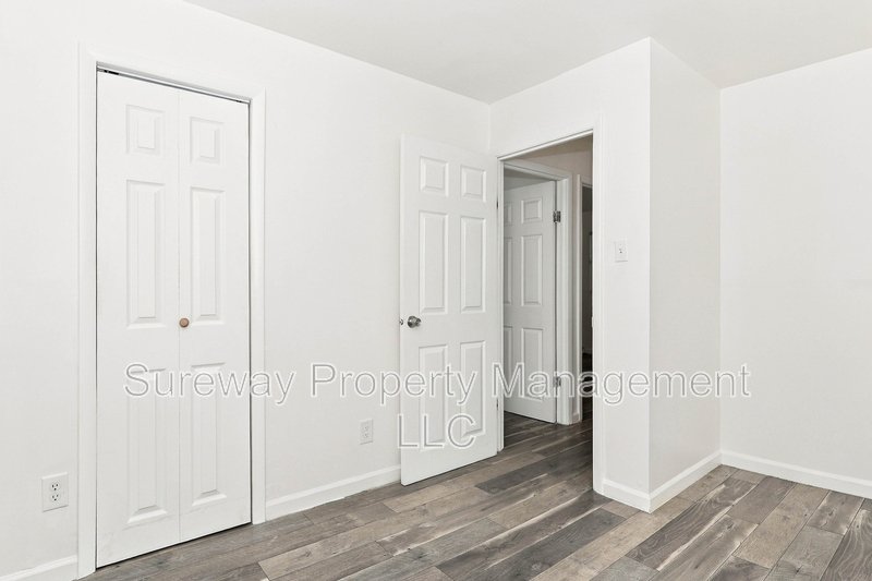 Open property image