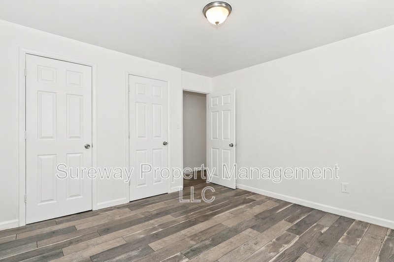 Open property image
