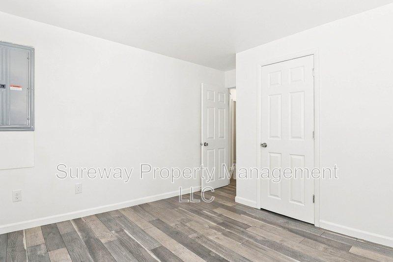 Open property image