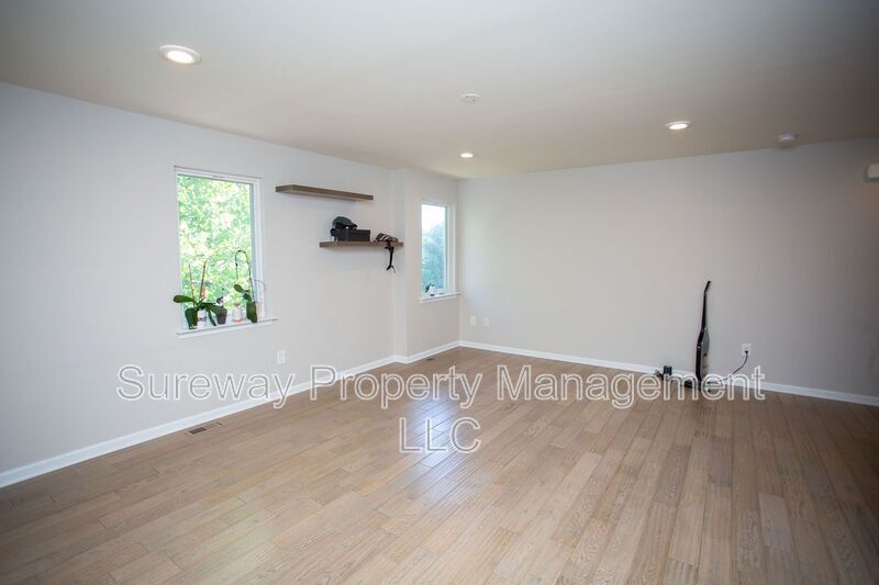 Bright property image